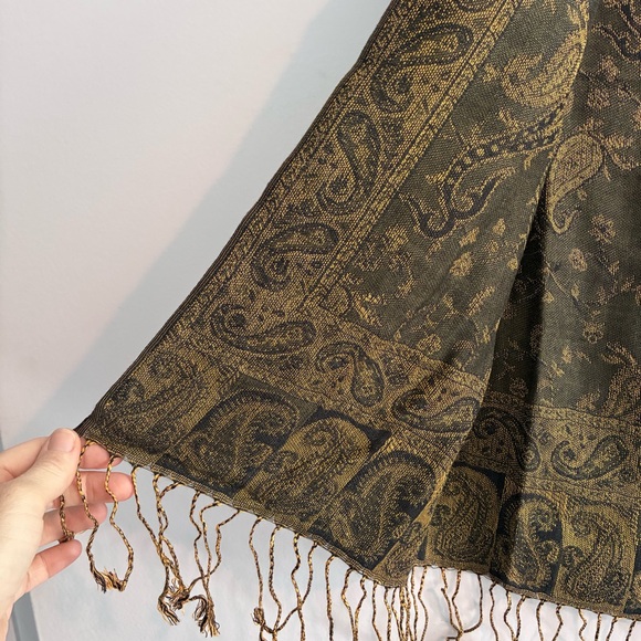 Pashmina Silk Blend Gold & Black Reversible Scarf with Fringe - Picture 1 of 5